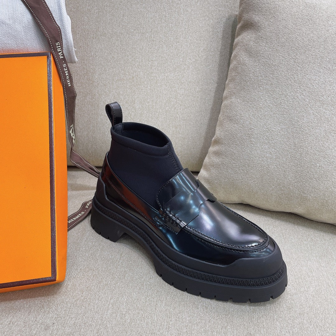 Short Boot Black Cowhide 348002
