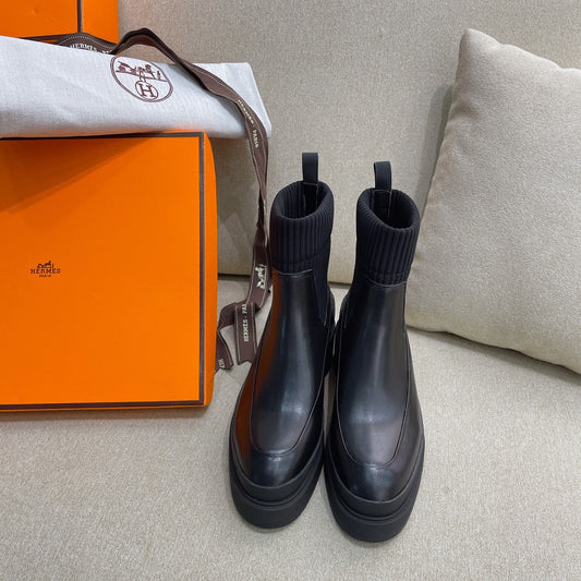 Chelsea Boot Black Cowhide 347998