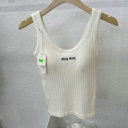 Tank top with built-in chest padding