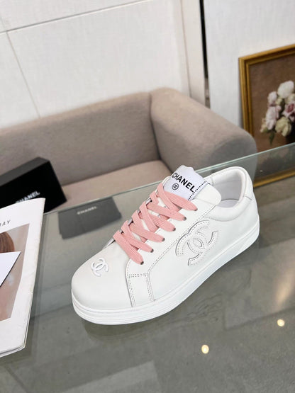 Stylish high quality flat sneakers