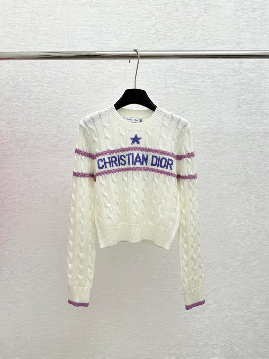 Contrast color cable knit long sleeve sweater