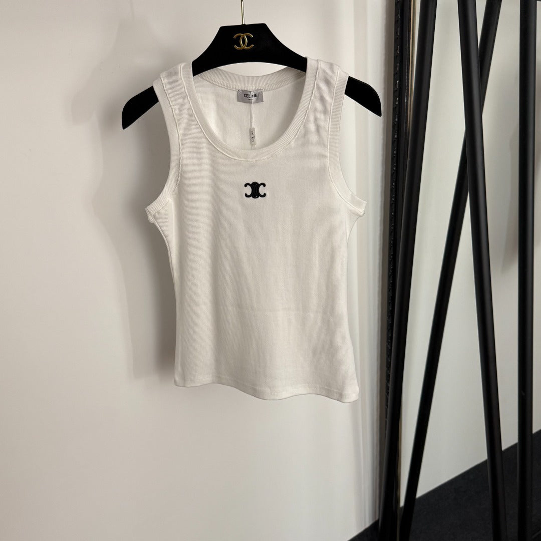 25 simple logo embroidered letter vest