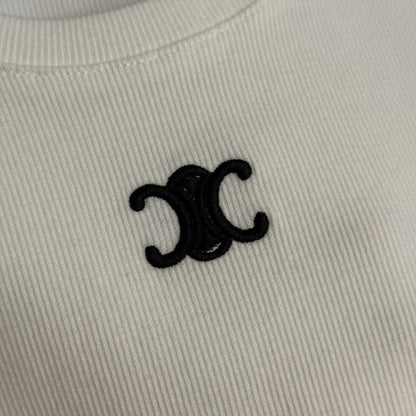 25 simple logo embroidered letter vest