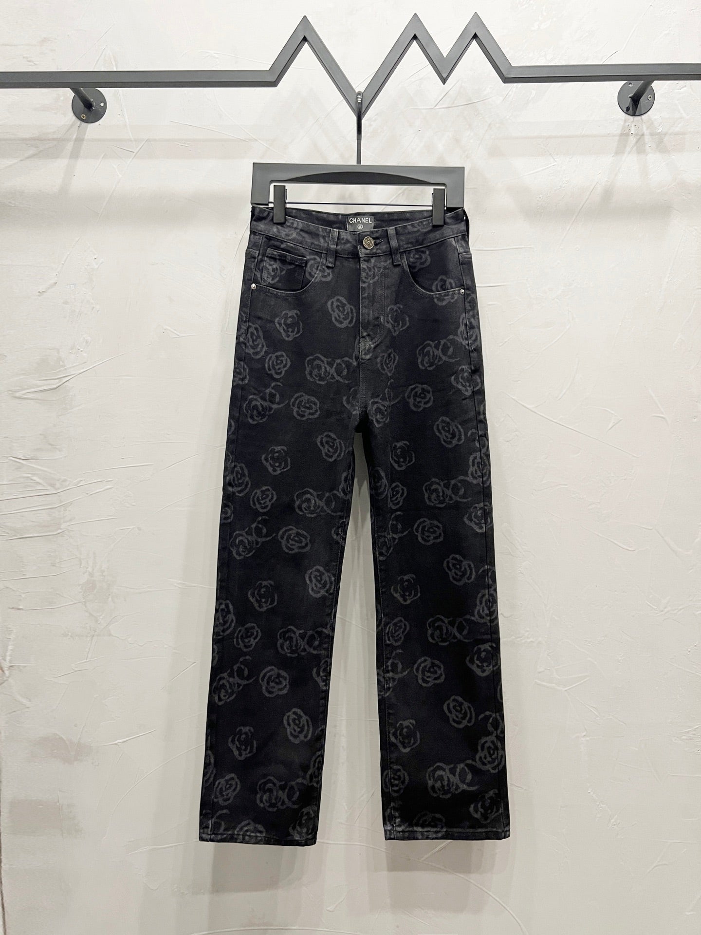 C Classic cross-chain camellia logo jeans