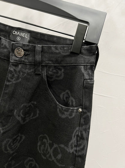 C Classic cross-chain camellia logo jeans