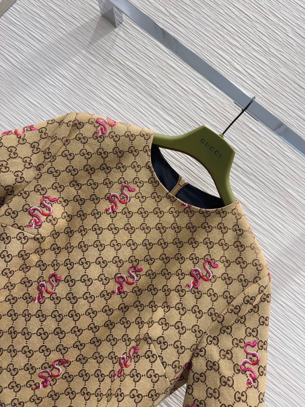 Embroidered jacquard fabric skirt