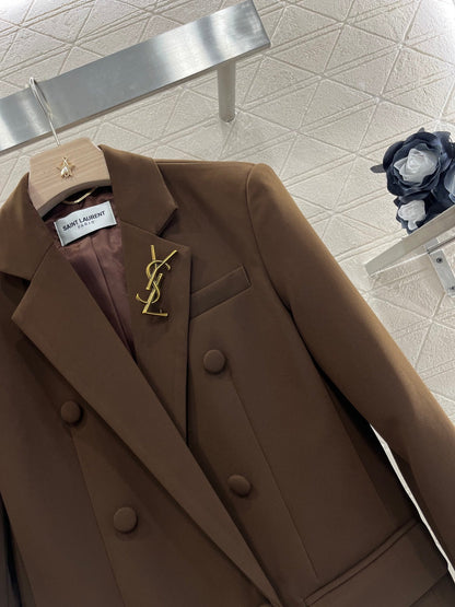 lapel brooch blazer