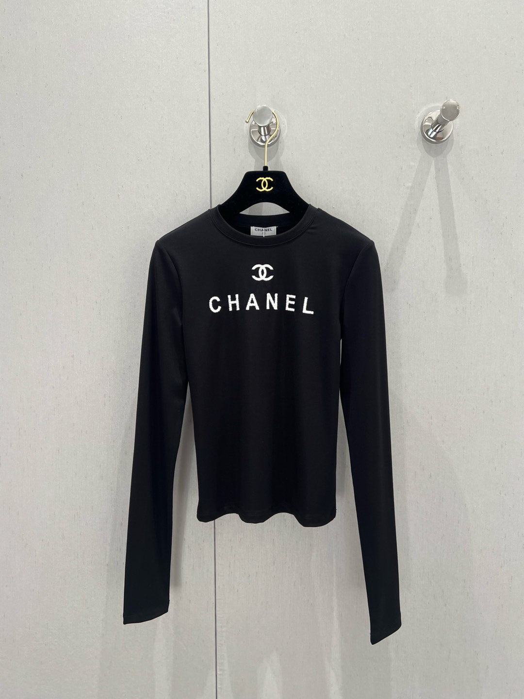Letter embroidered slim fit bottoming long sleeves