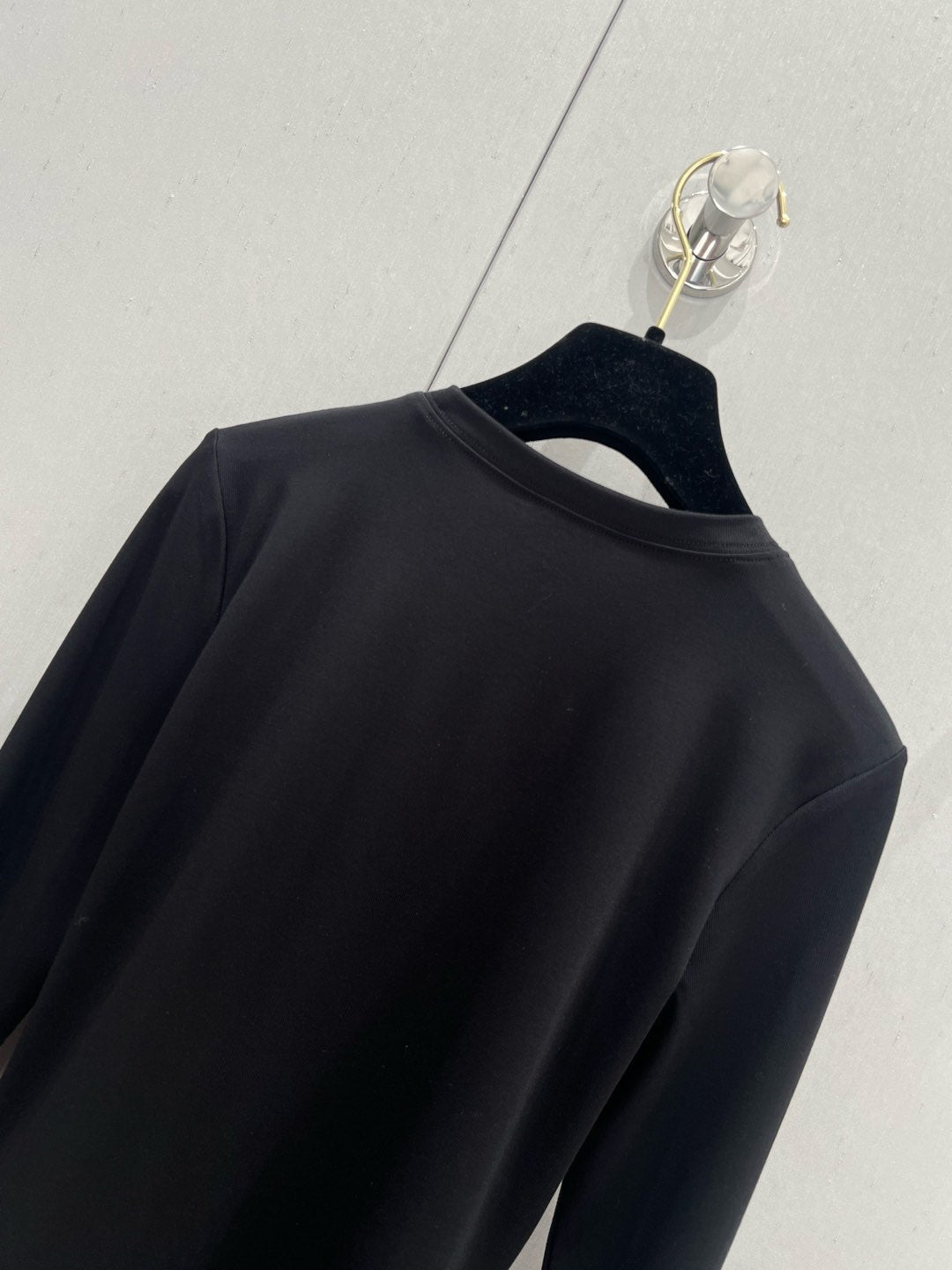 Letter embroidered slim fit bottoming long sleeves