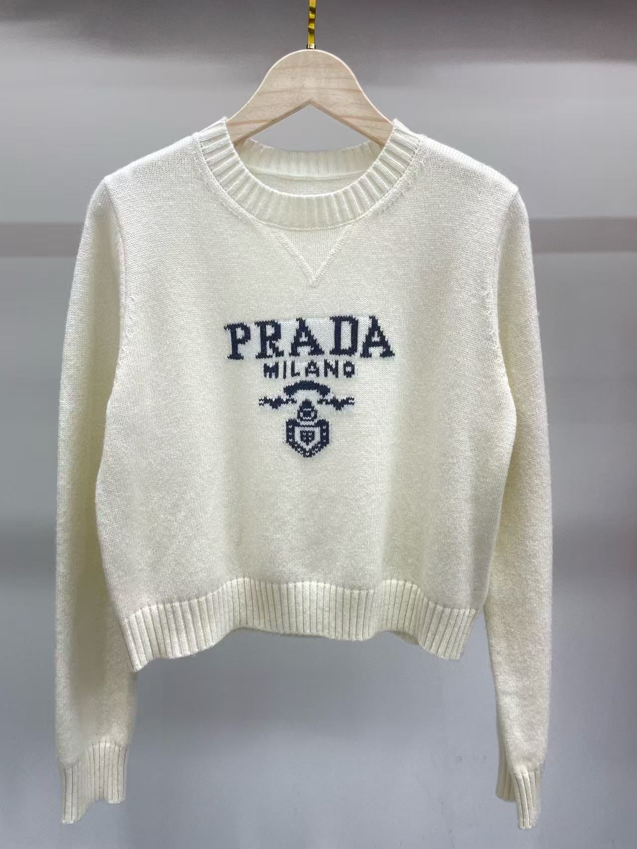 Round neck letter jacquard simple pullover knitted sweater