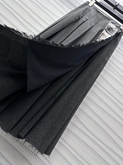 High-waisted one-piece pleated skirt