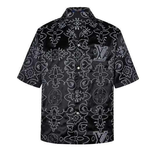 Arabesque boot thread embroidered short-sleeved shirt