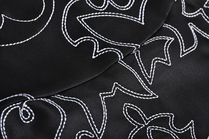 Arabesque boot thread embroidered short-sleeved shirt