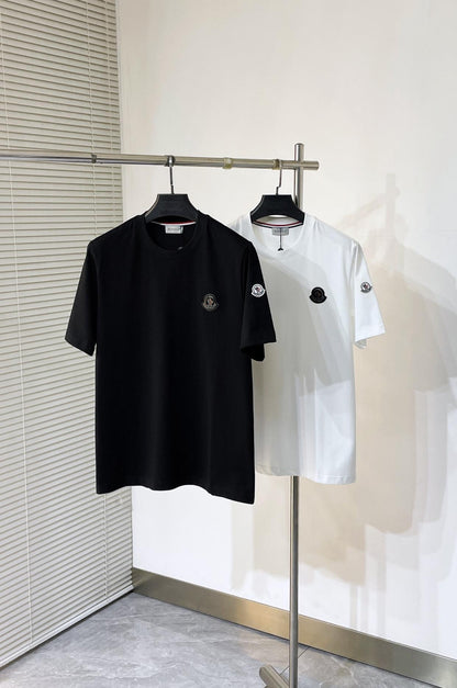 25 Mon Spring/Summer new metal logo on chest t-shirt