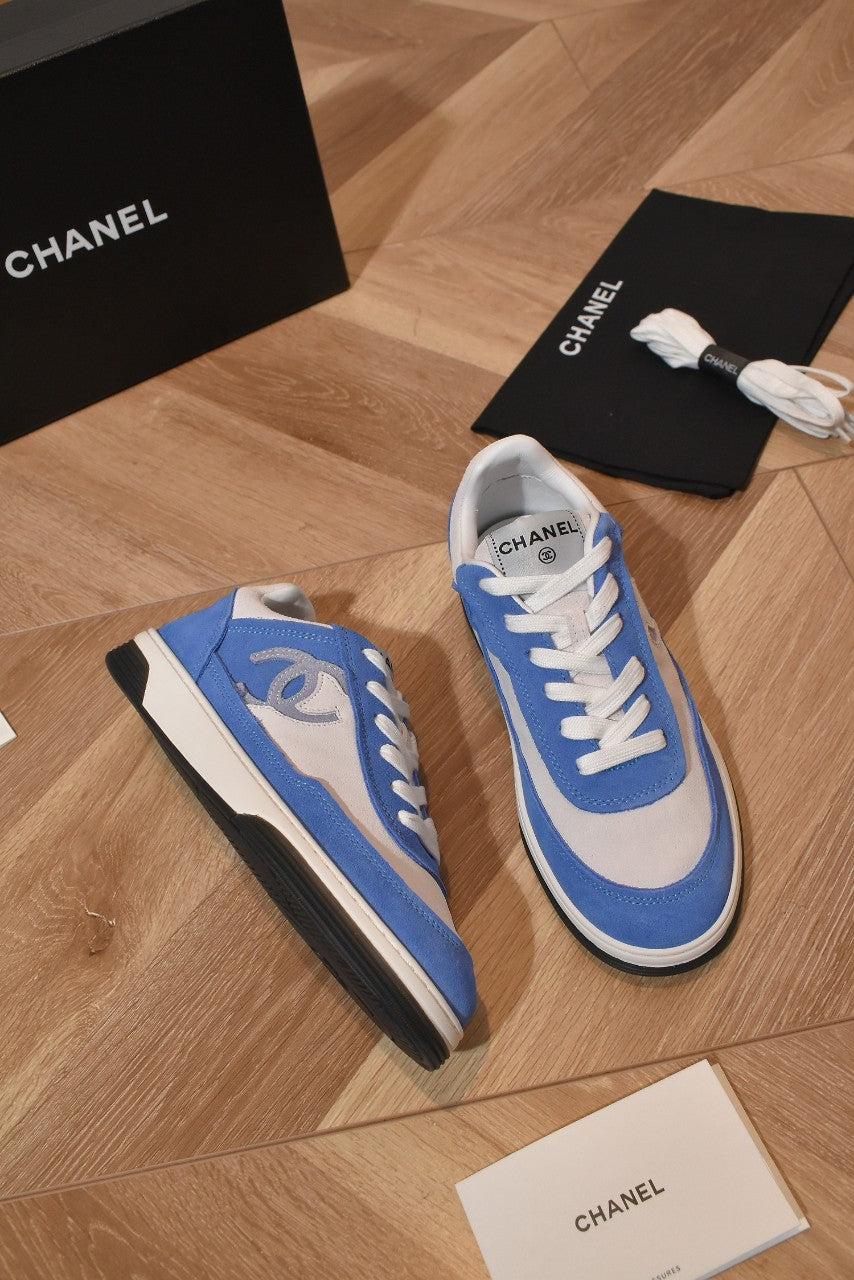 C Couple's casual shoes