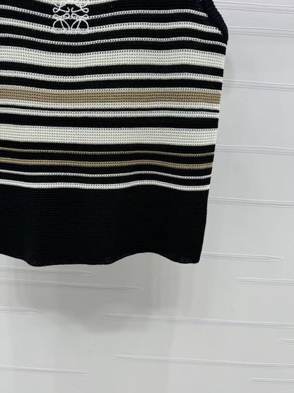 25 Spring/Summer U-neck striped knitted vest