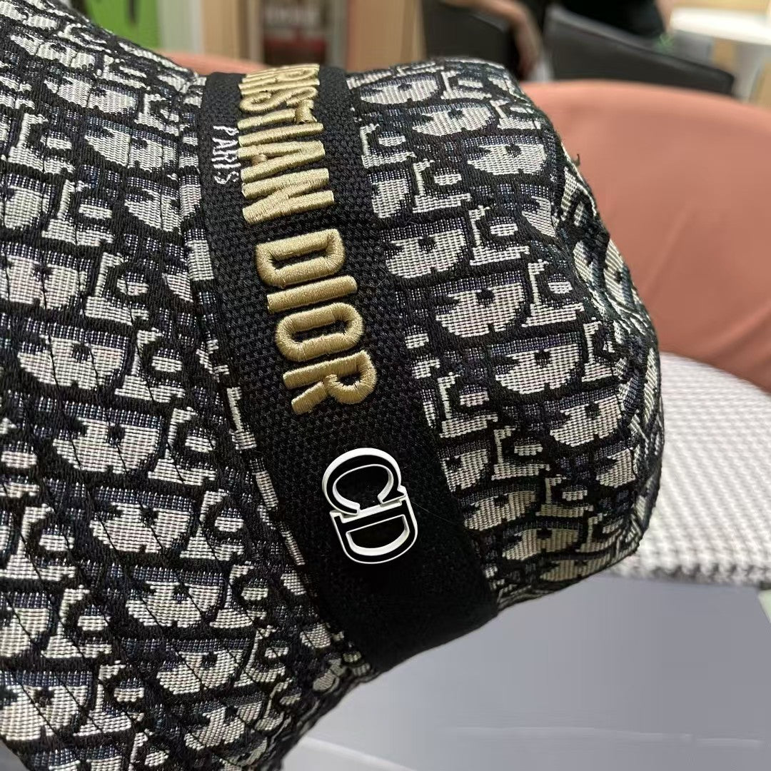 25ss lettering logo bucket hat