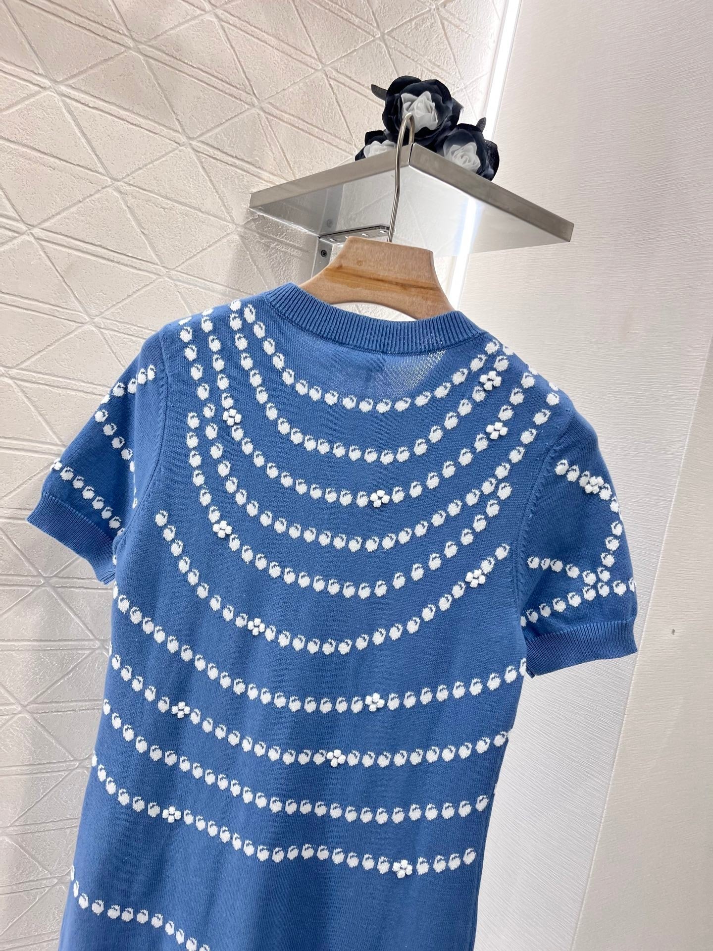 25ss Jacquard knit dress with pendant