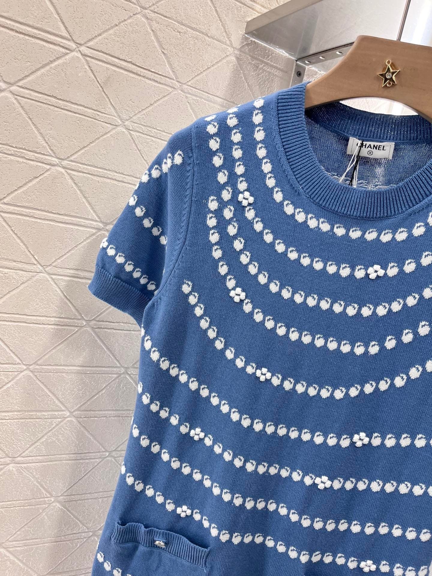 25ss Jacquard knit dress with pendant