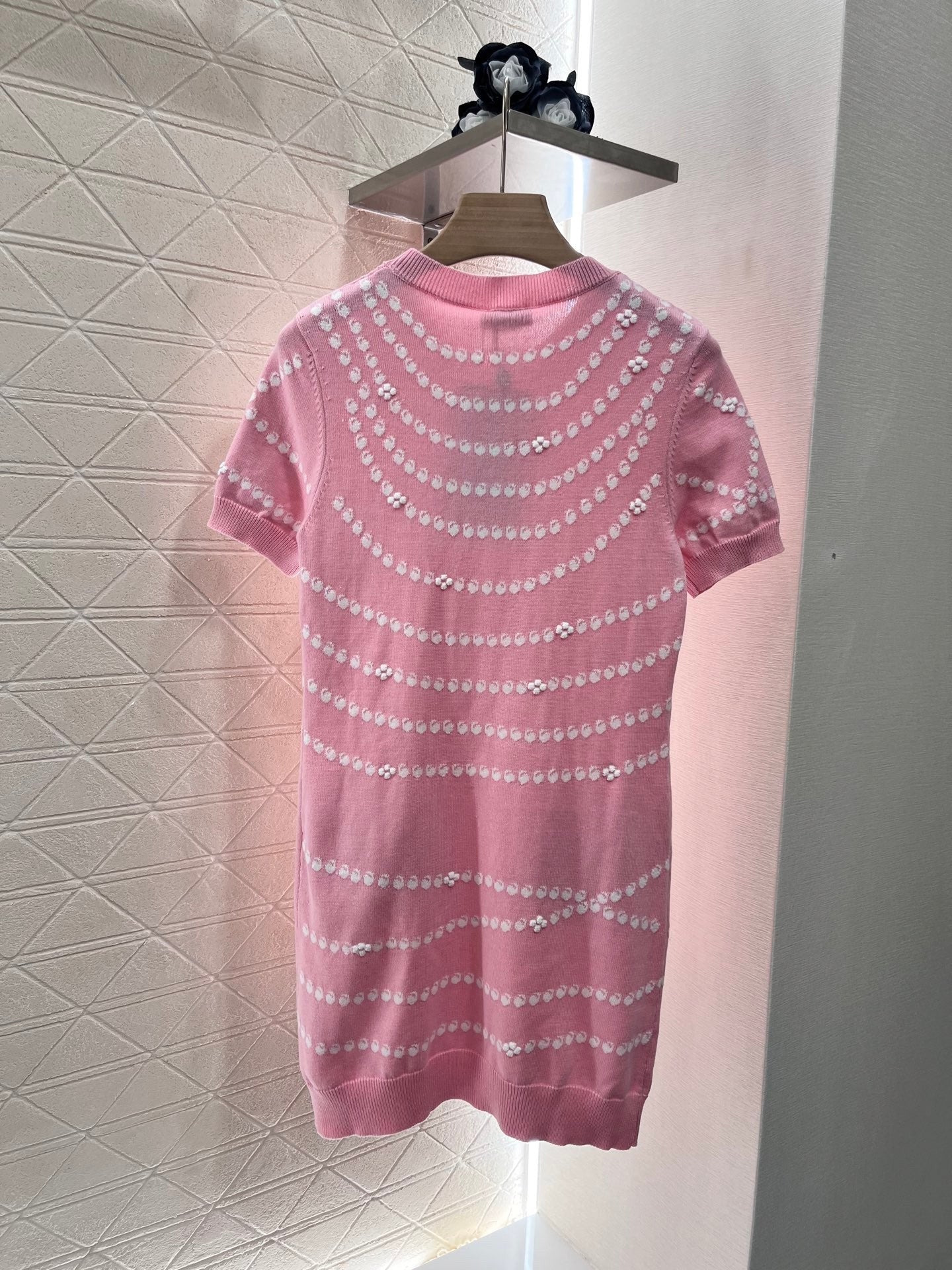 25ss Jacquard knit dress with pendant