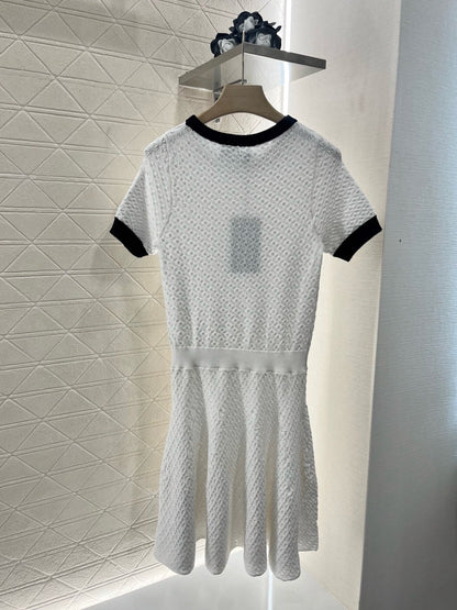 25SS new product  Round neck short sleeve dress