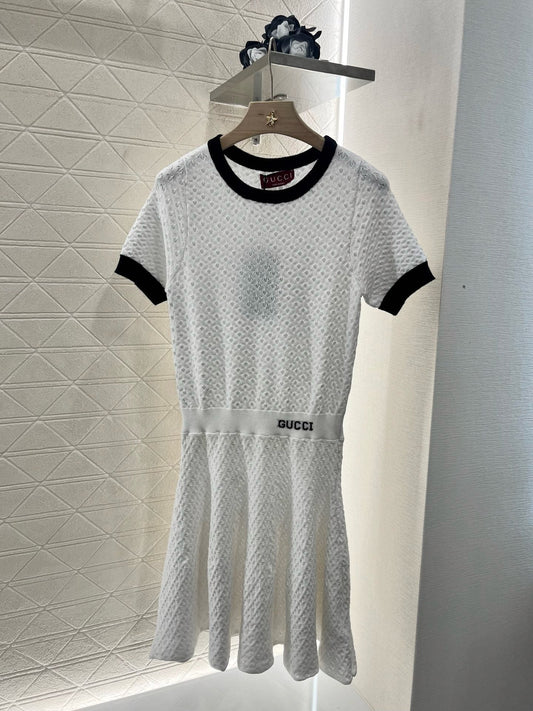 25SS new product  Round neck short sleeve dress