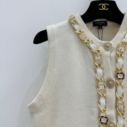 Heavy-craft gold chain cashmere vest