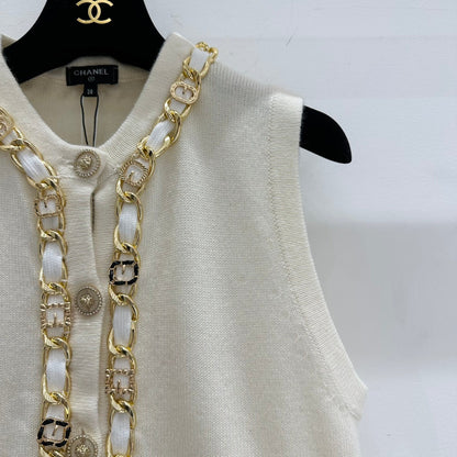 Heavy-craft gold chain cashmere vest
