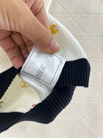 25SS 2025SS New Embroidered Knitted Vest Wool Material