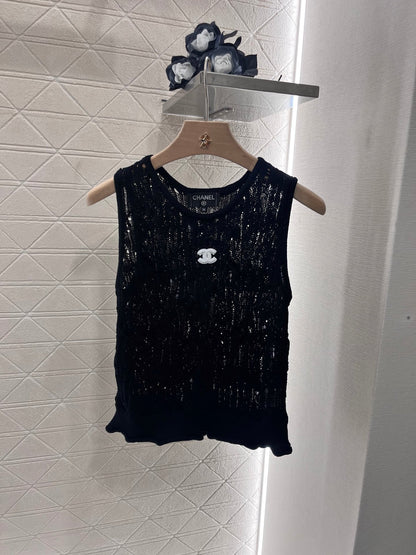 25 Hollow Lace Knitted Vest