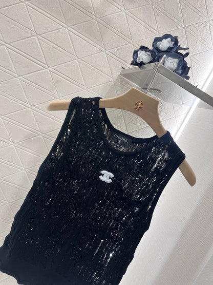 25 Hollow Lace Knitted Vest