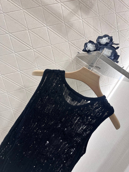 25 Hollow Lace Knitted Vest