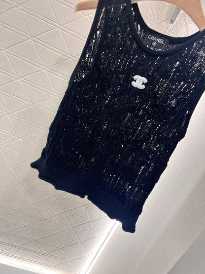 25 Hollow Lace Knitted Vest