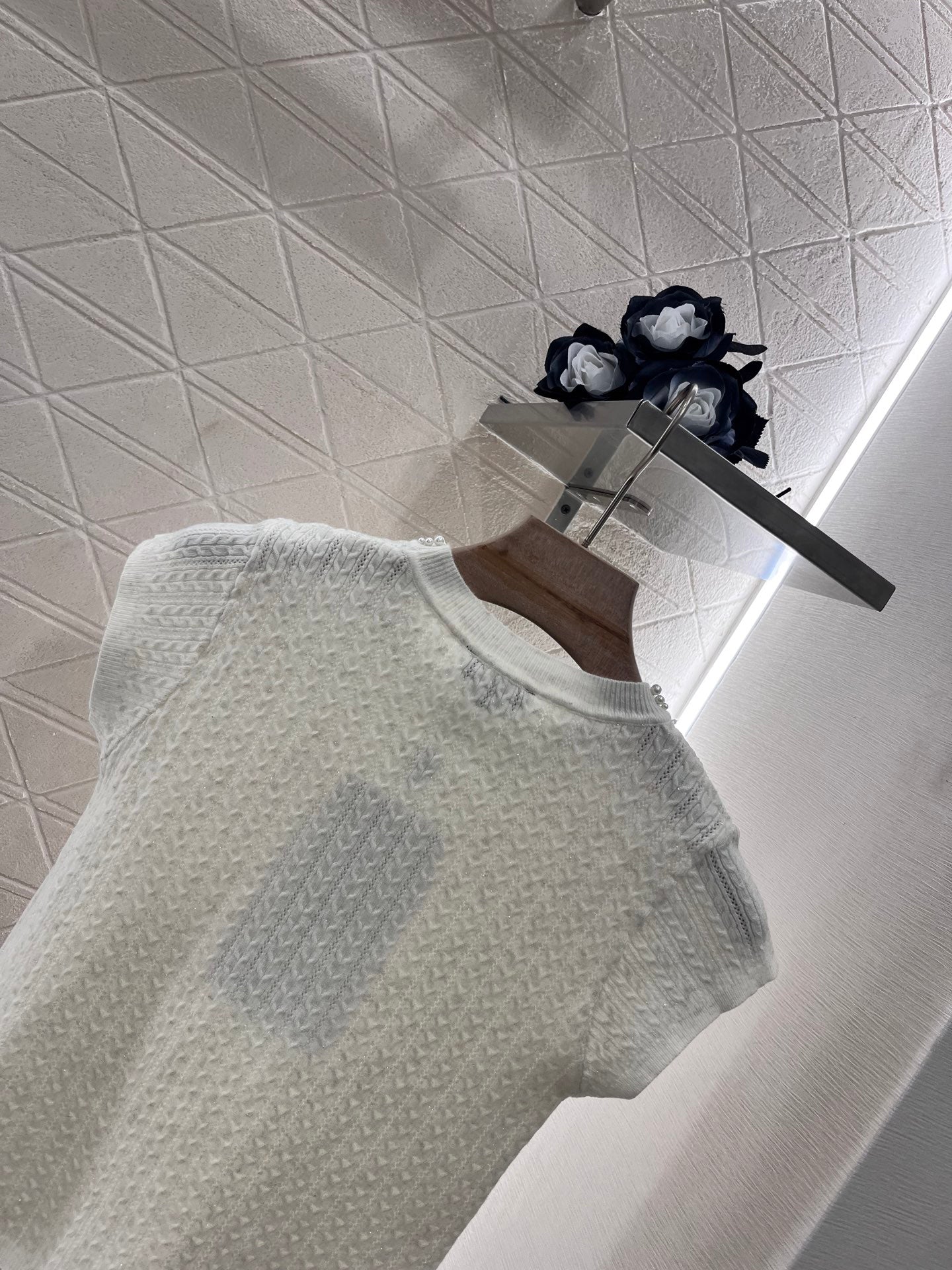 25 Pearl round neck knitted short sleeves