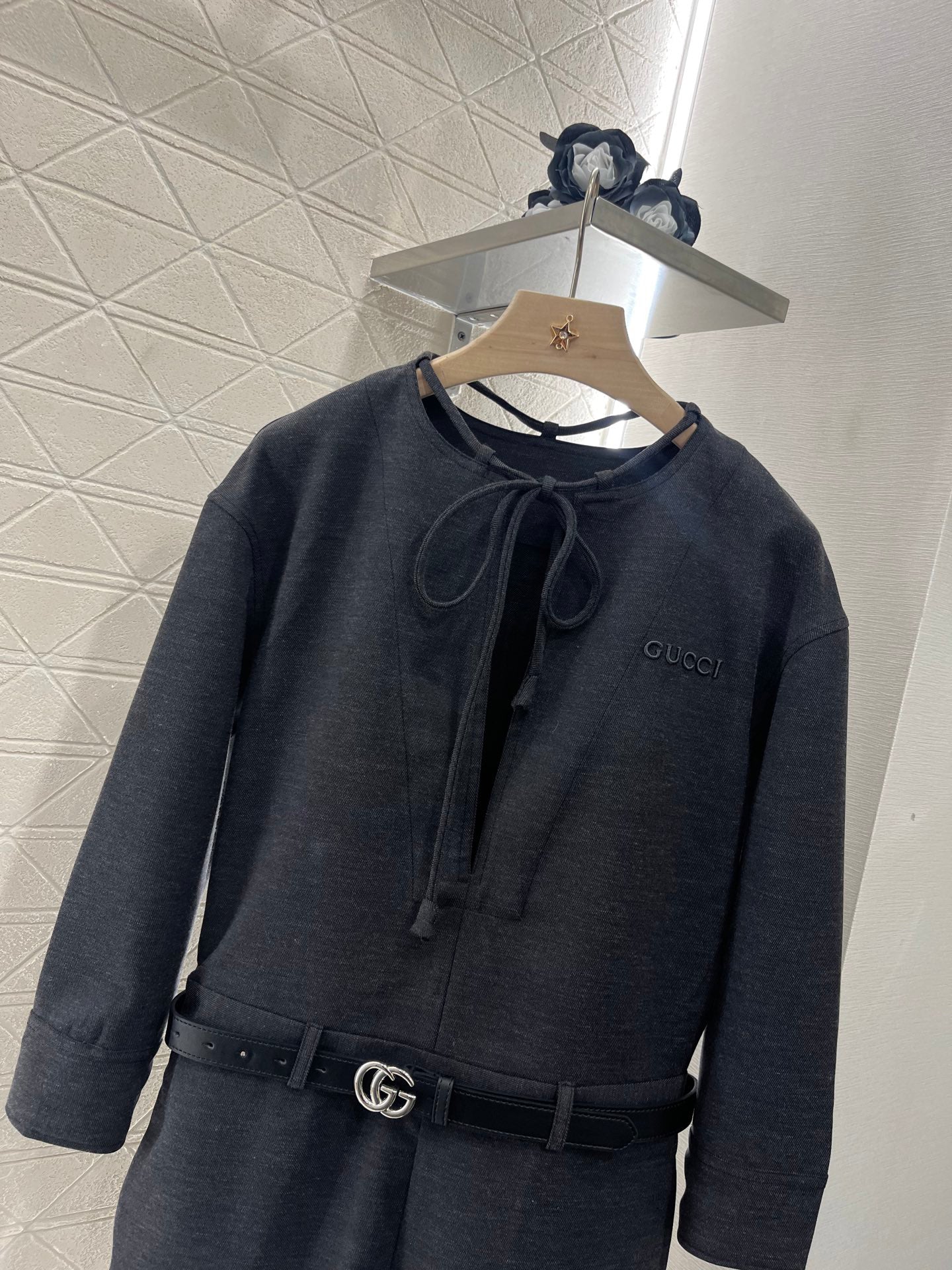 25 Lace-up long-sleeved jacket