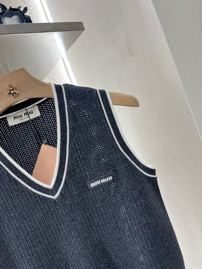 25ss Striped collar knitted vest
