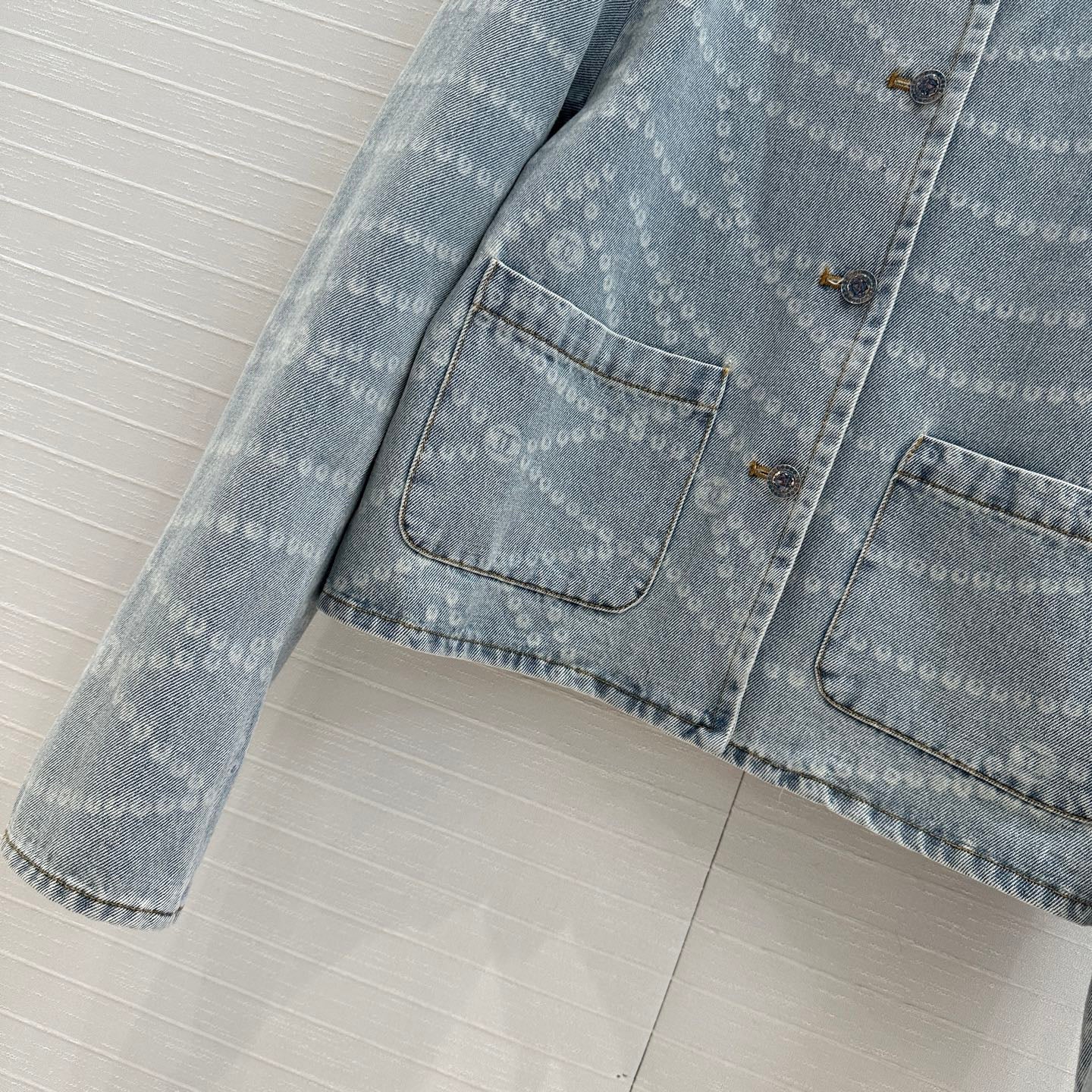 25ss Chain print vintage washed blue denim jacket