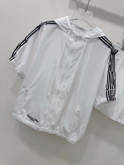 D 25 Spring/Summer Short Sleeve Zipper Hooded Jacket + Shorts Set