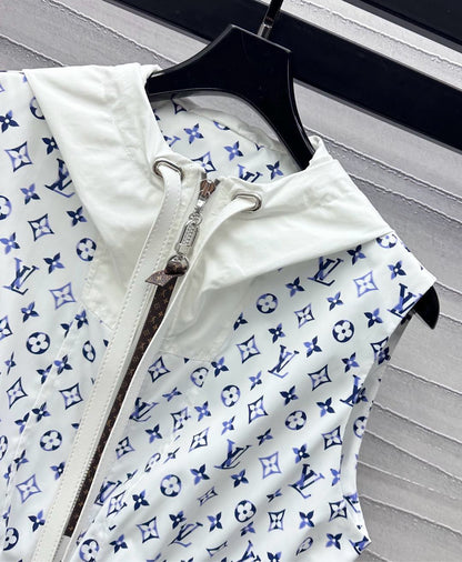 25 New Arrivals Hooded Printed Vest Jacket