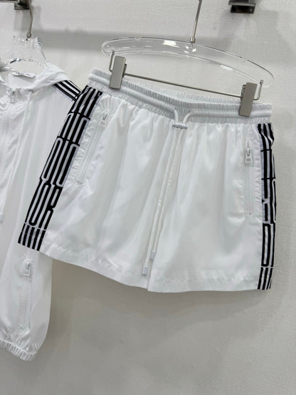 D 25 Spring/Summer Short Sleeve Zipper Hooded Jacket + Shorts Set
