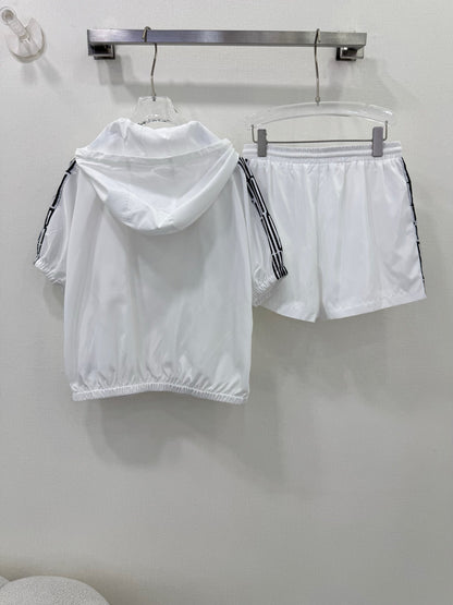 D 25 Spring/Summer Short Sleeve Zipper Hooded Jacket + Shorts Set