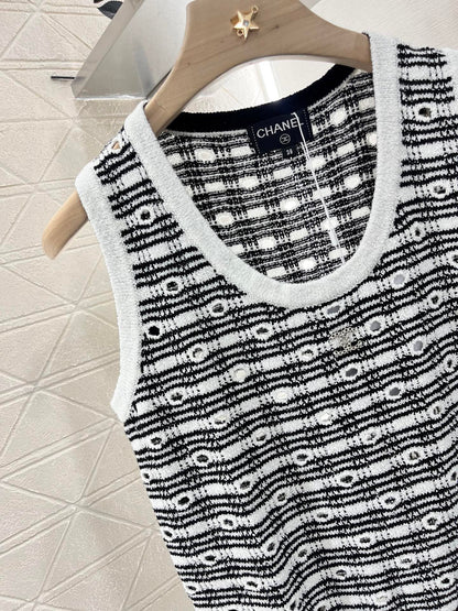 25ss Hollow knit vest