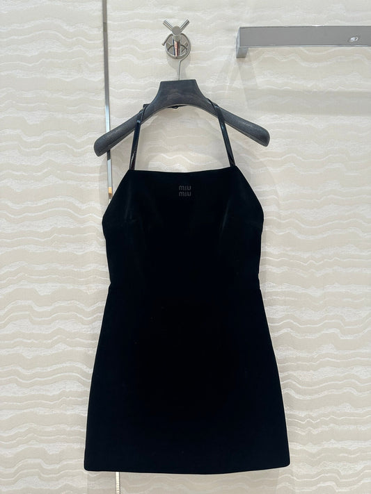 25SS Velvet layered Tian Cai temperament strapless backless skirt