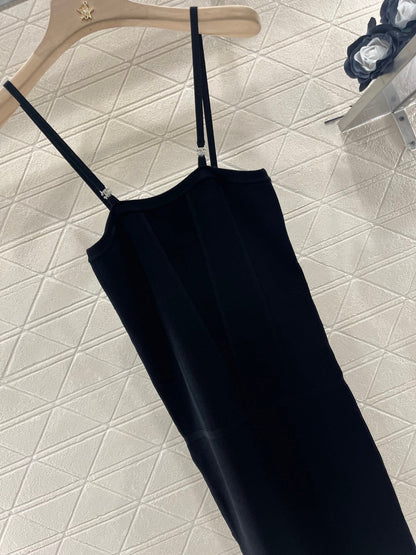 2025 new knitted slim-fitting suspender skirt