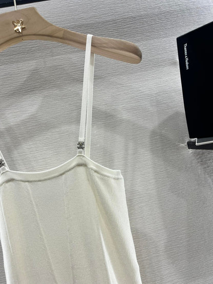 2025 new knitted slim-fitting suspender skirt