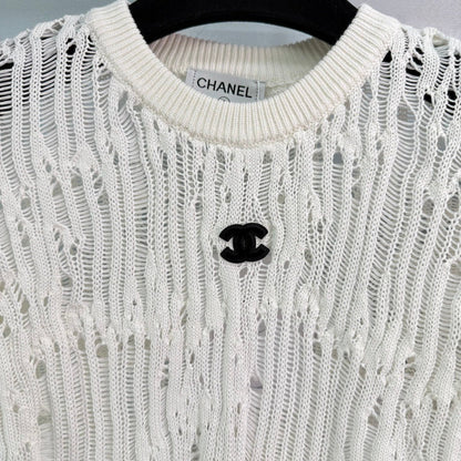 25 Cut-out Lace Knit Short Sleeve