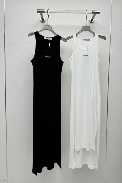 25 Spring and Summer New Micro Logo Embroidery Threaded Midi Dress
