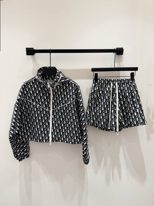 25 new jacquard classic monogram hooded combination