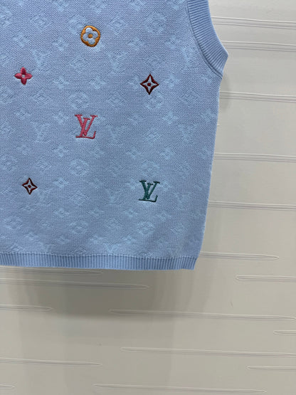 25 Spring and Summer Embroidered Letters Round Neck Knitted Vest