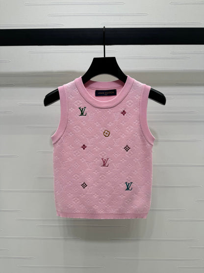 25 Spring and Summer Embroidered Letters Round Neck Knitted Vest